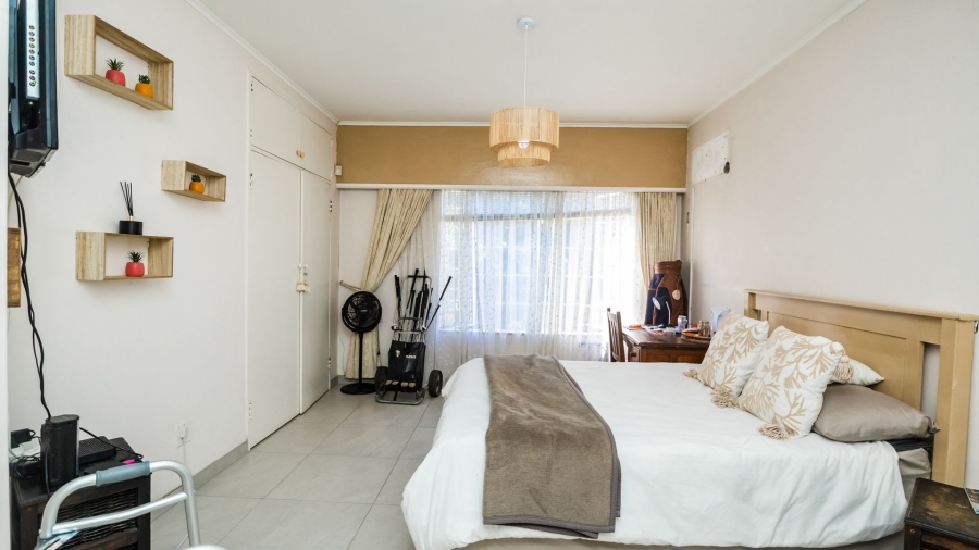 4 Bedroom Property for Sale in Safari Gardens North West
